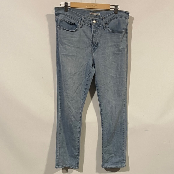 Levi’s premium 314 shaping straight Women's Light Blue Jeans - Picture 1 of 3